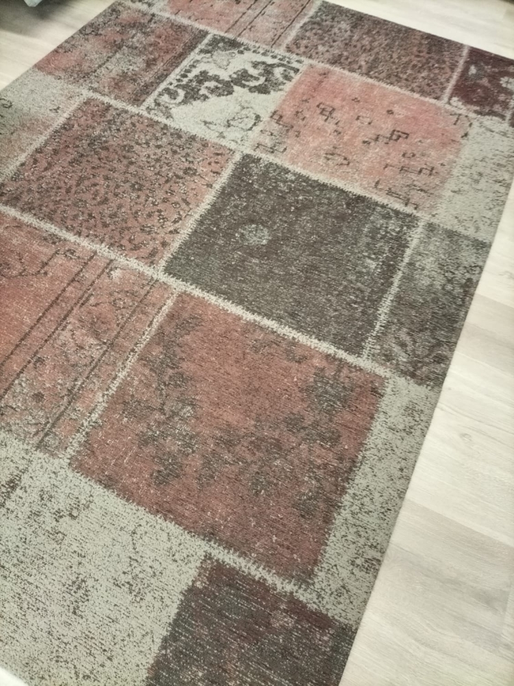 Tappeto in chenille tonalit&agrave; red/ beige